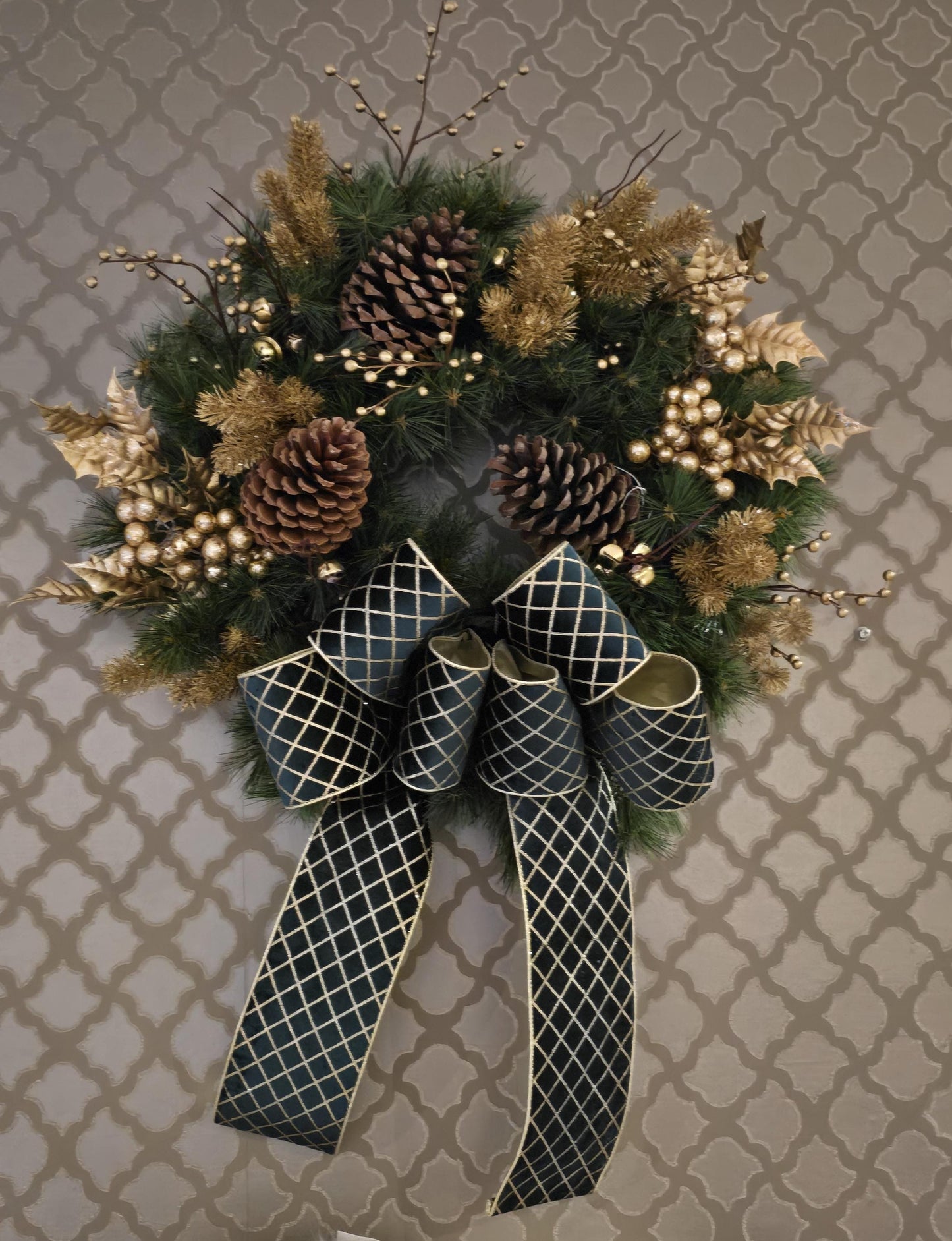 Luxury Christmas Wreath Front Door, Luxury Home Decorations, Gold Green Xmas, Winter Mantle Decor, Holiday wreath,Advent wreath,Holiday Swag